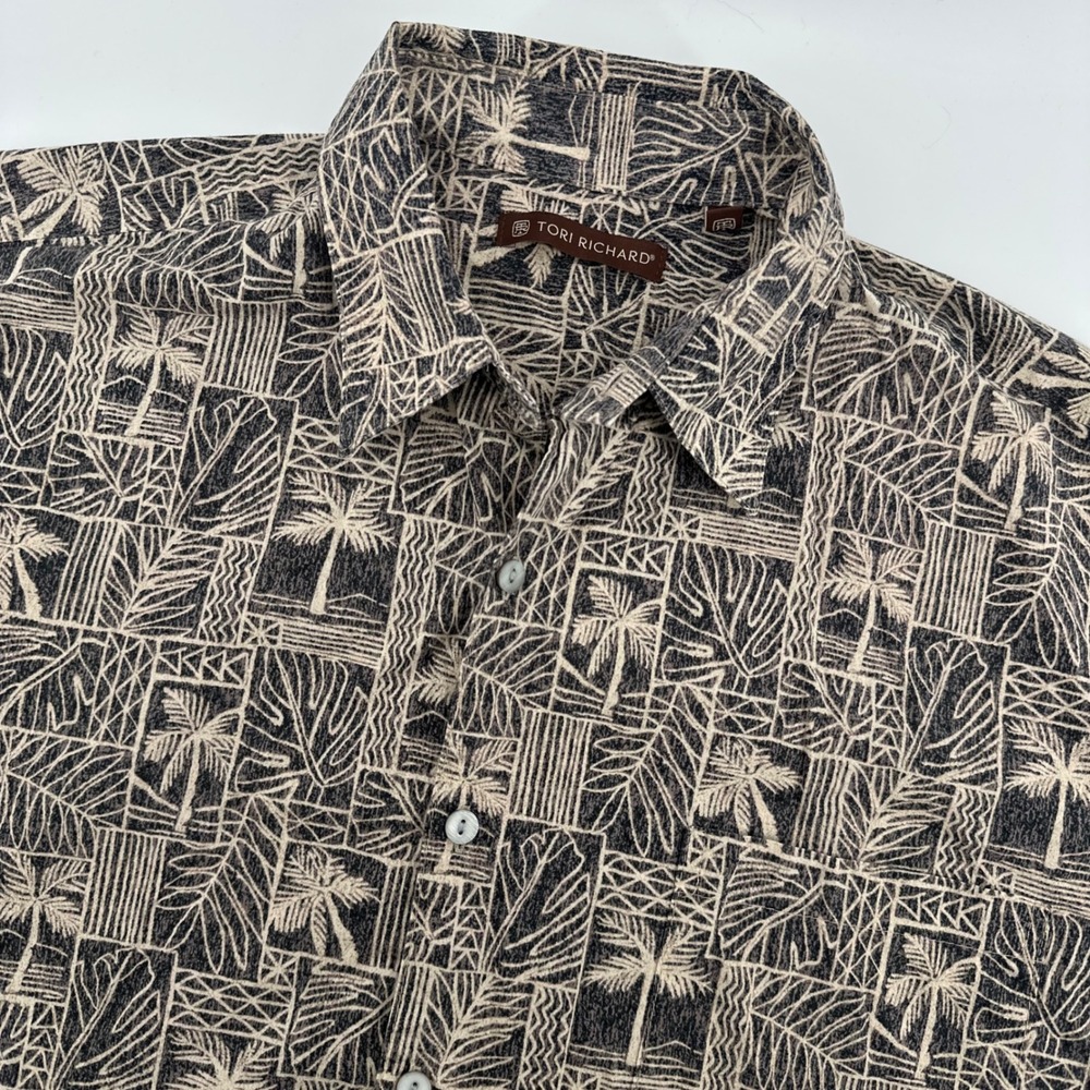 Tori Richard Button Down Shirt Mens Size M Gray Palm Tree Cotton Lawn Geometric